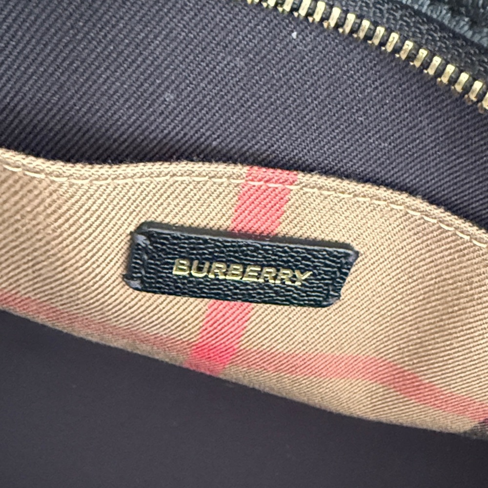 Burberry Banwell Check Bag Black - Picture 14 of 16